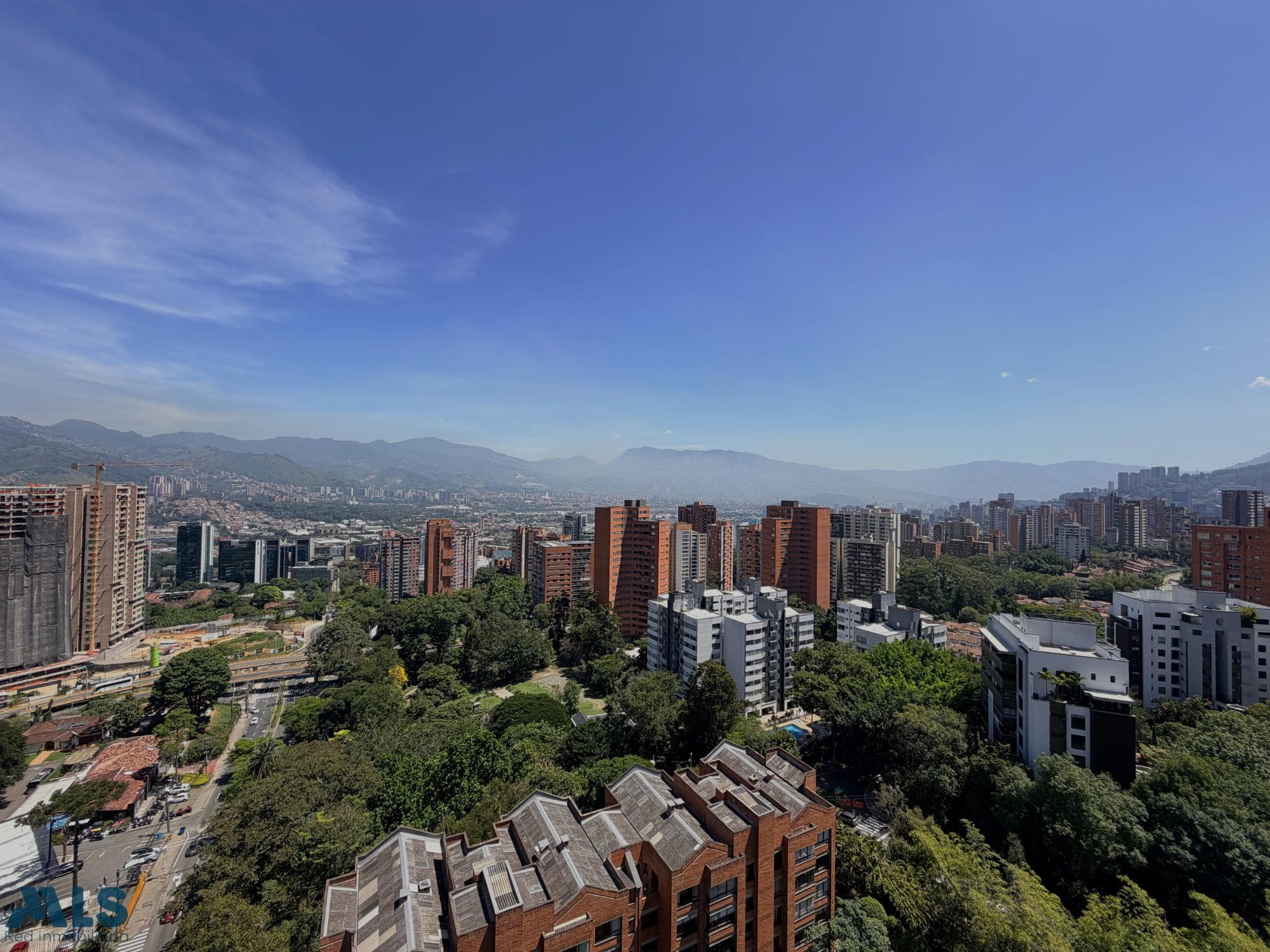 Apartamento en venta en Los Balsos Nº 1, Poblado, Medellín — foto 1 de 16
