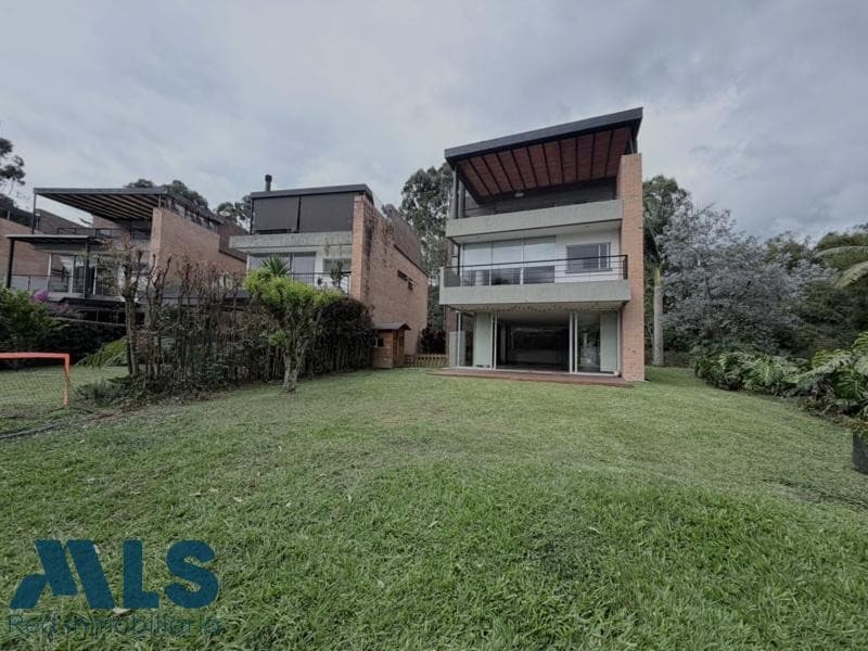 Casa en venta en Llanogrande, Oriente Antioqueño, Rionegro — foto 1 de 26