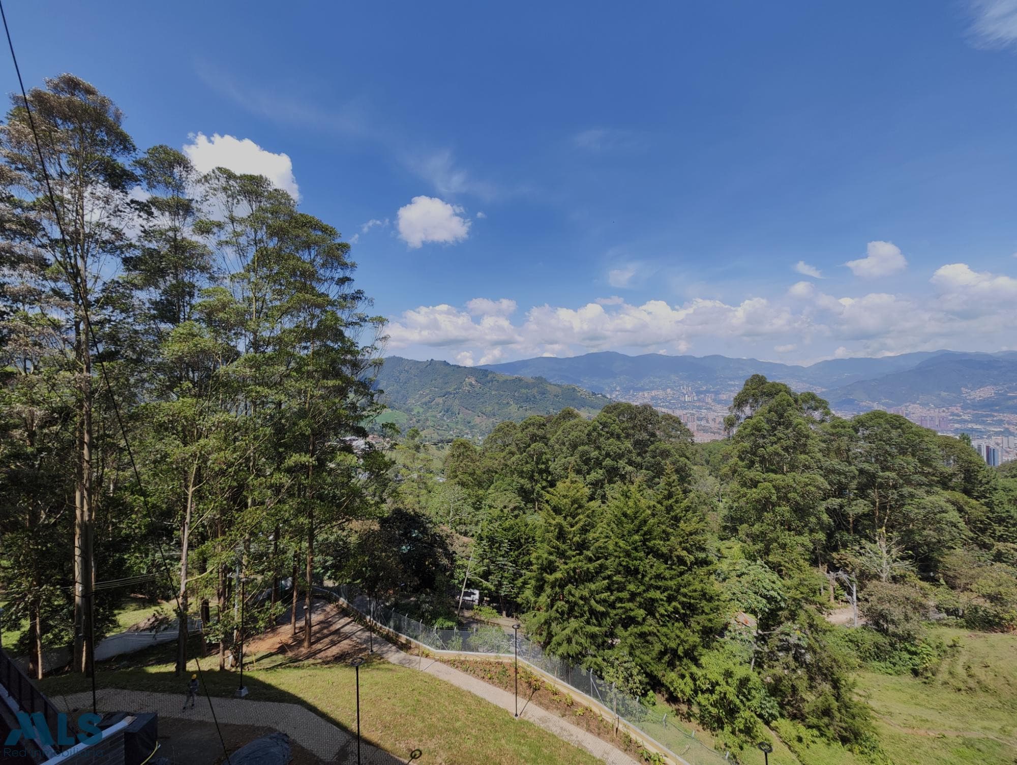 Apartamento en venta en Loma Del Escobero, Aburra Sur, Envigado — foto 1 de 11