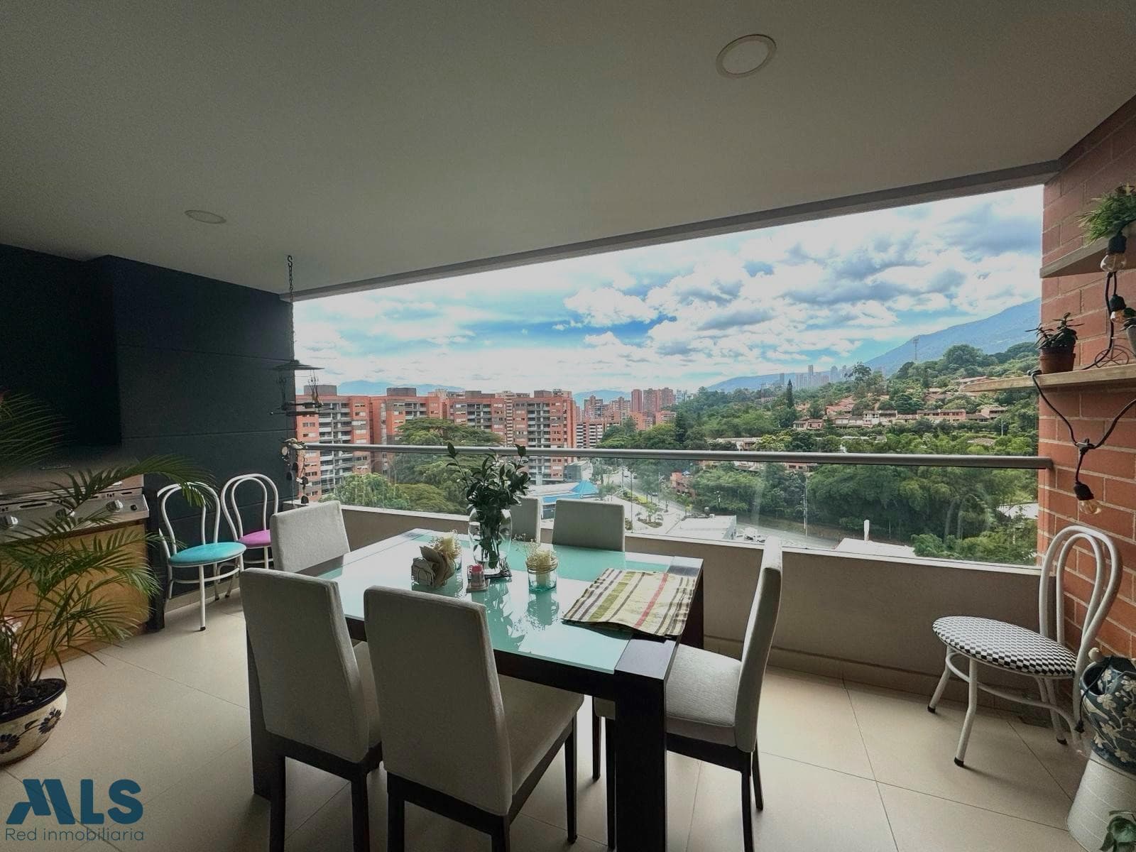 Apartamento en venta en Loma Del Escobero, Aburra Sur, Envigado — foto 1 de 14