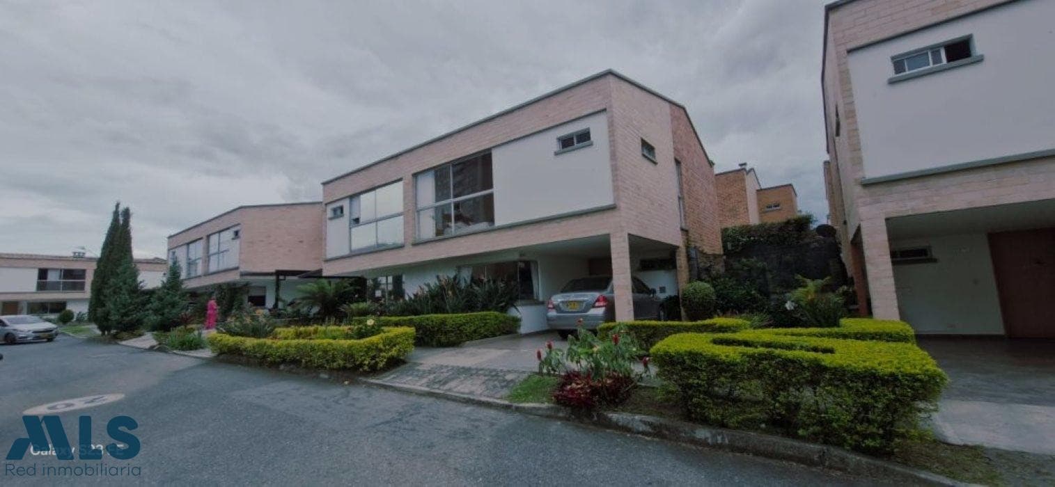 Casa en venta en San Antonio De Pereira, Oriente Antioqueño, Rionegro — foto 1 de 13