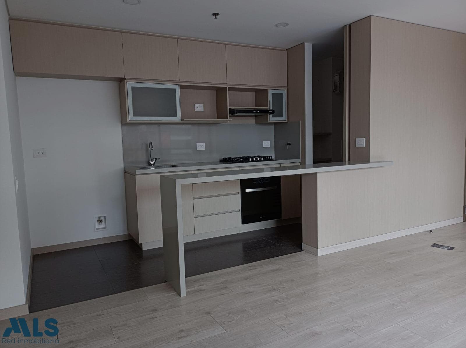 Apartamento en venta en Altos Del, Poblado, Medellín — foto 1 de 20
