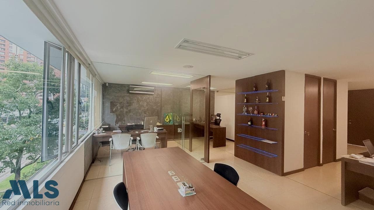 Oficina en venta en Castropol, Poblado, Medellín — foto 1 de 8