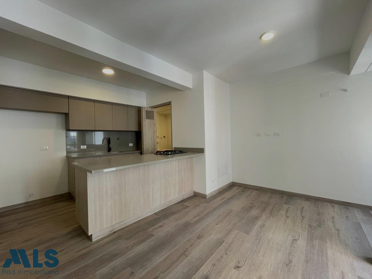 Apartamento en venta en Ciudad Del Rio, Poblado, Medellín — foto 1 de 11