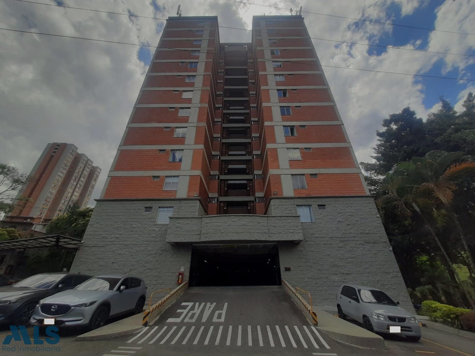 Apartamento en venta en Villa Hermosa, Centro, Medellín — foto 1 de 19