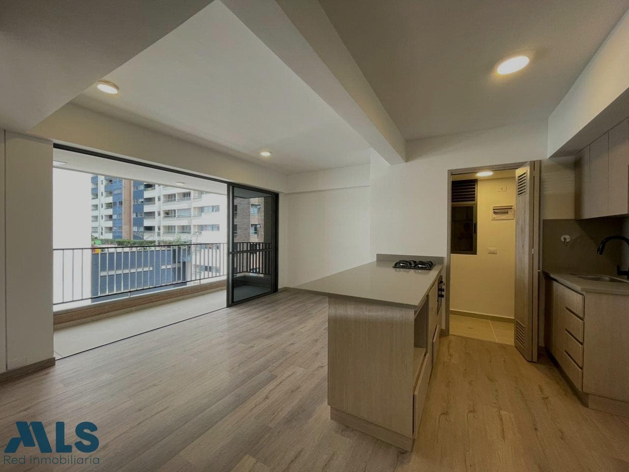 Apartamento en venta en Ciudad Del Rio, Poblado, Medellín — foto 1 de 12