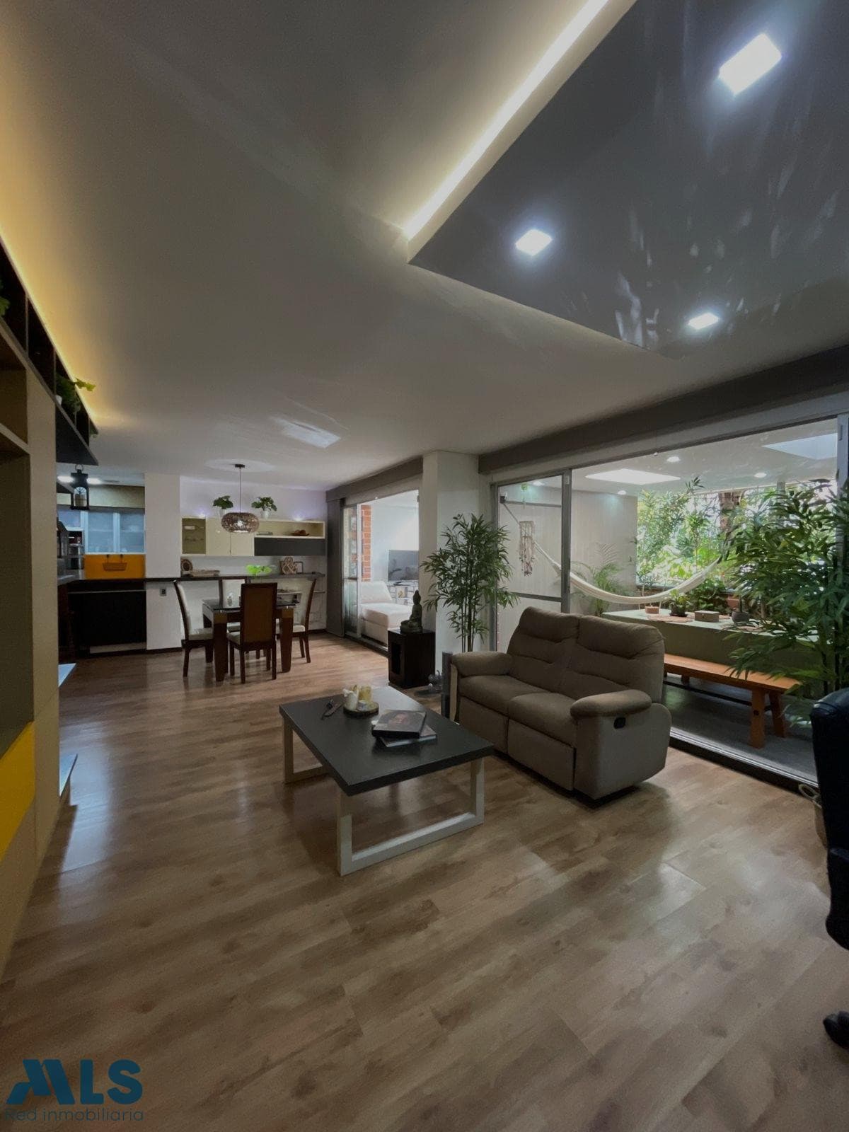 Apartamento en venta en Loma De Cumbres, Aburra Sur, Envigado — foto 1 de 28
