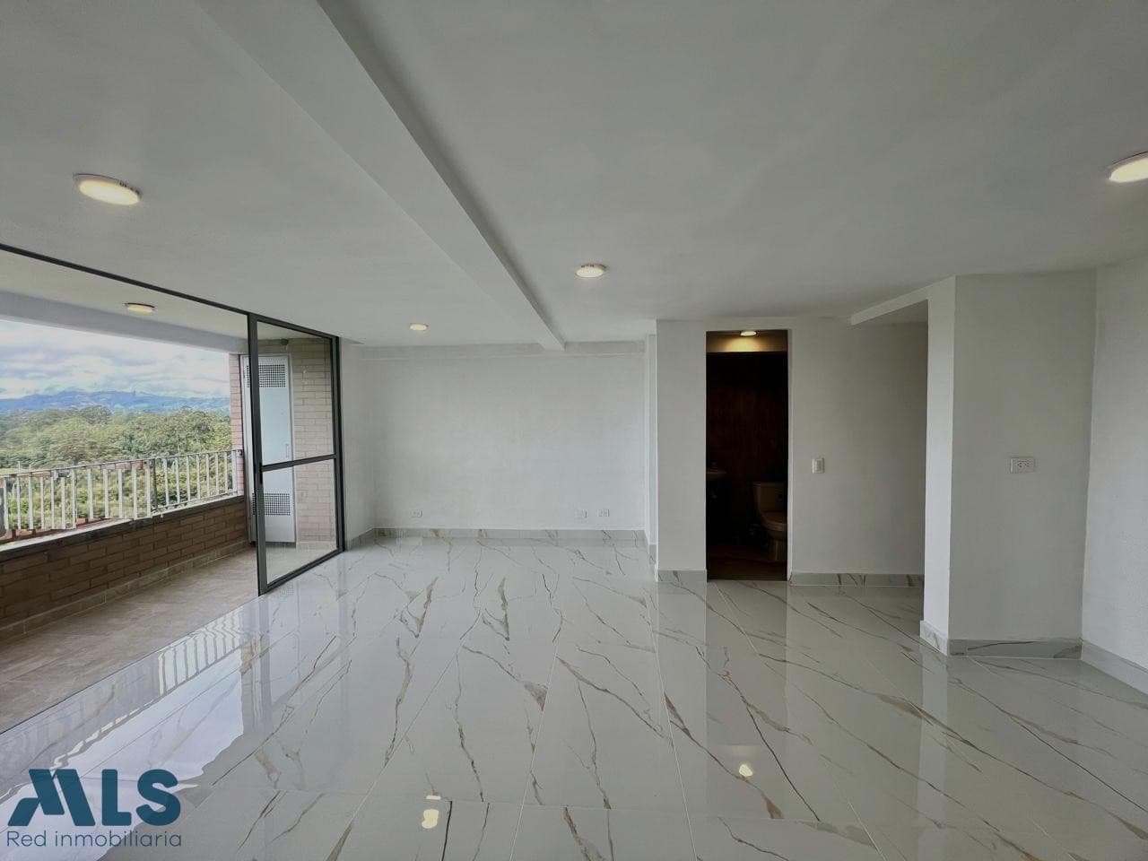 Apartamento en venta en V. Barro Blanco, Oriente Antioqueño, Rionegro — foto 1 de 18