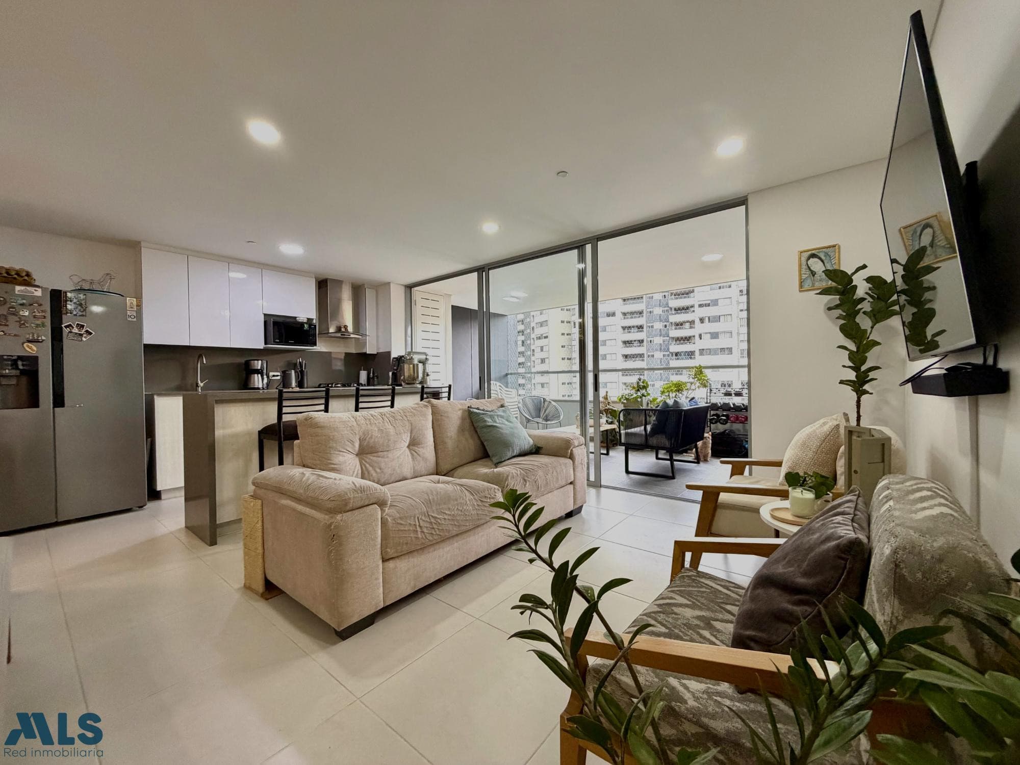 Apartamento en venta en Loma De Los Mesa, Aburra Sur, Envigado — foto 1 de 21