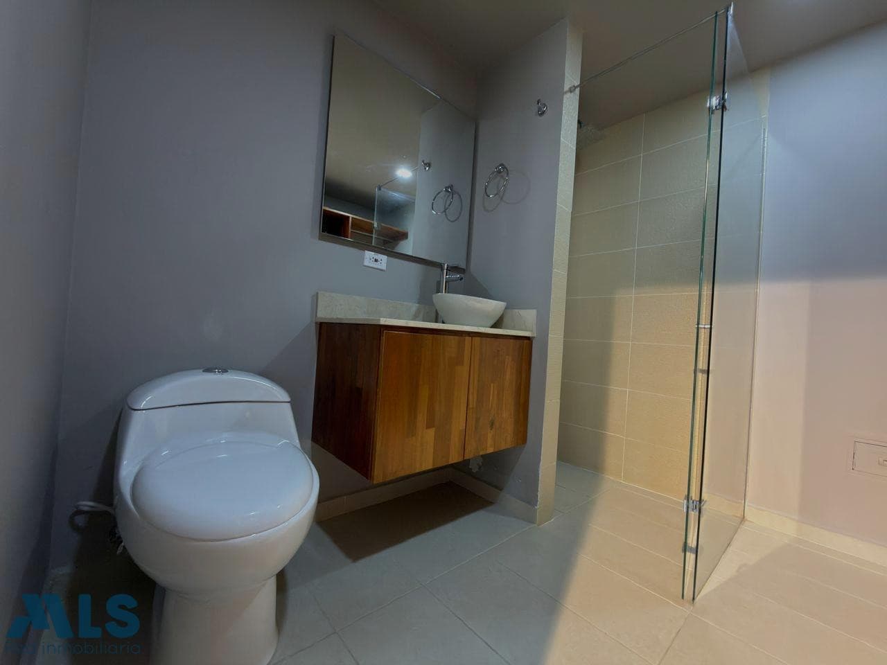 Apartamento en venta en Las Lomitas, Aburra Sur, Sabaneta — foto 1 de 18