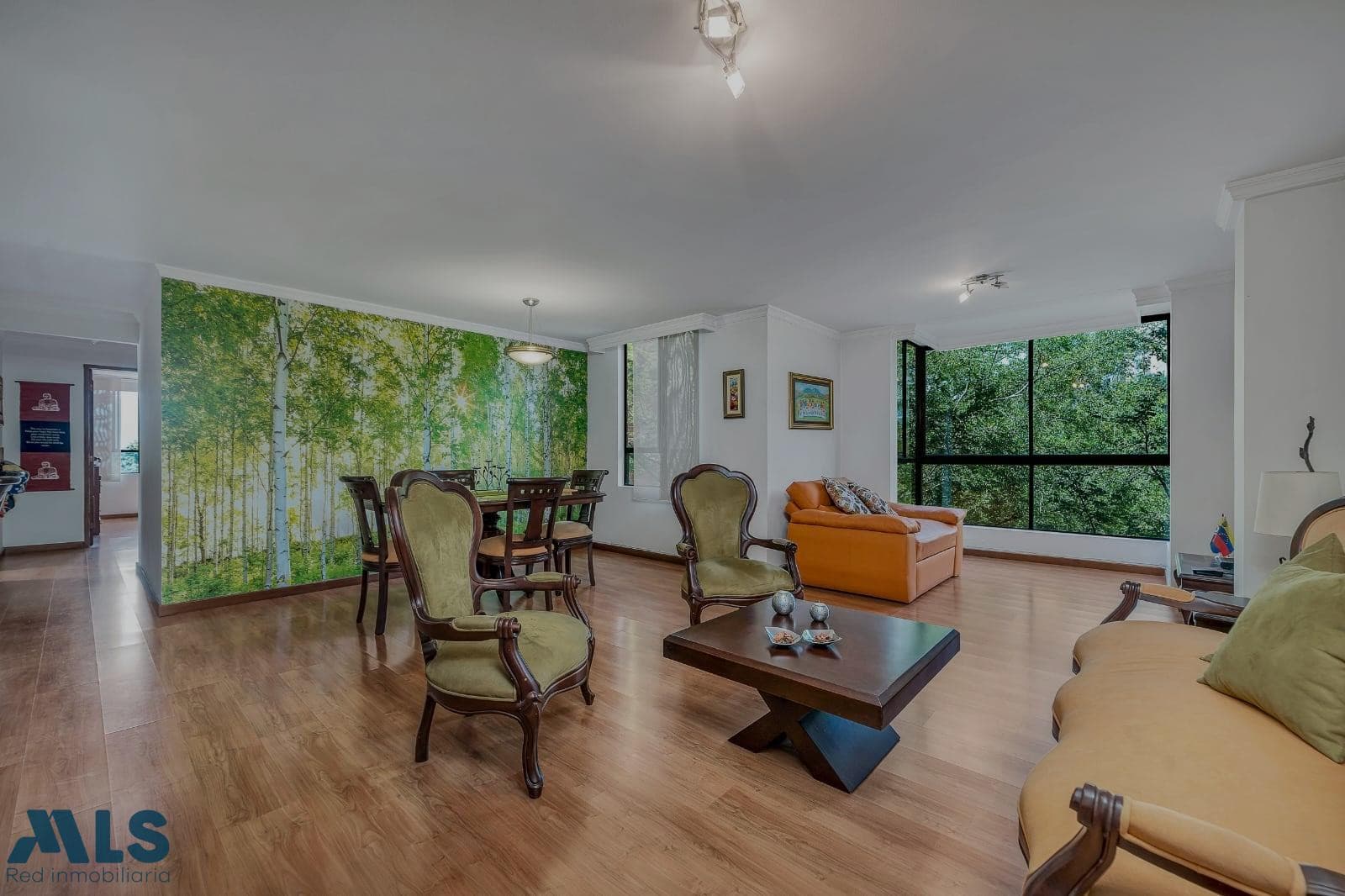 Apartamento en venta en La Concha, Poblado, Medellín — foto 1 de 19