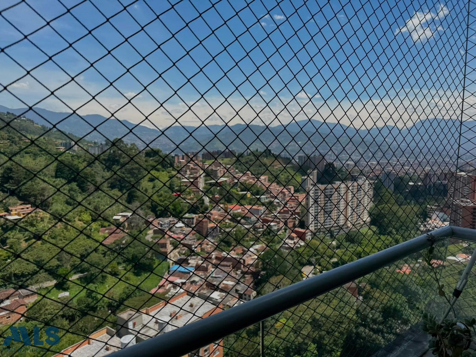 Apartamento en venta en El Chinguí, Aburra Sur, Envigado — foto 1 de 26