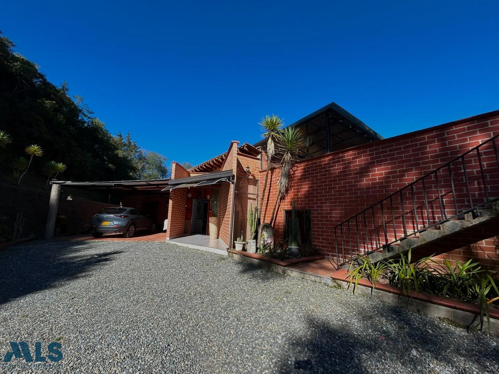 Casa en venta en Alto Del Escobero, Aburra Sur, Envigado — foto 1 de 25
