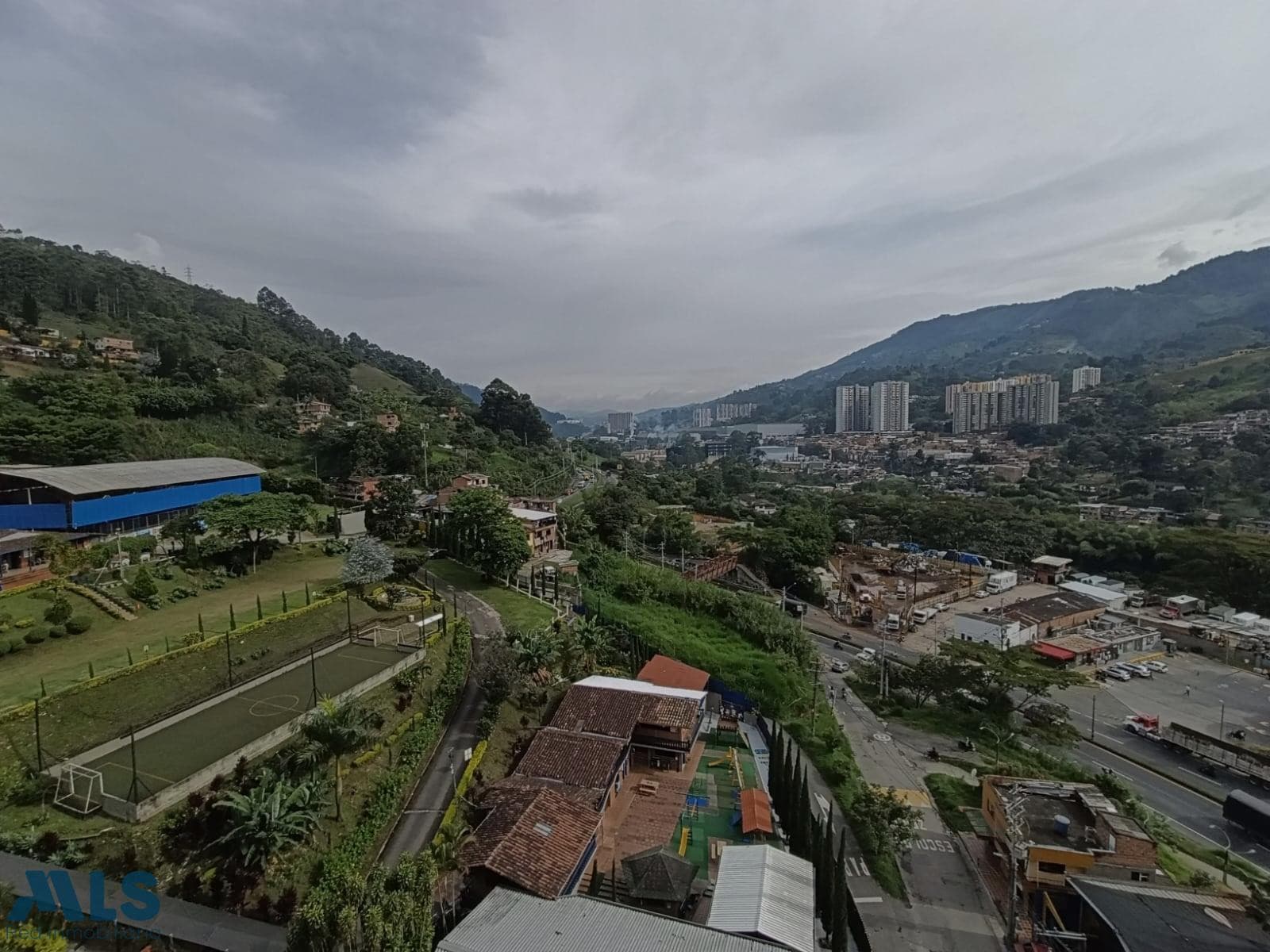 Apartamento en venta en V. Pan De Azúcar, Aburra Sur, Sabaneta — foto 1 de 17
