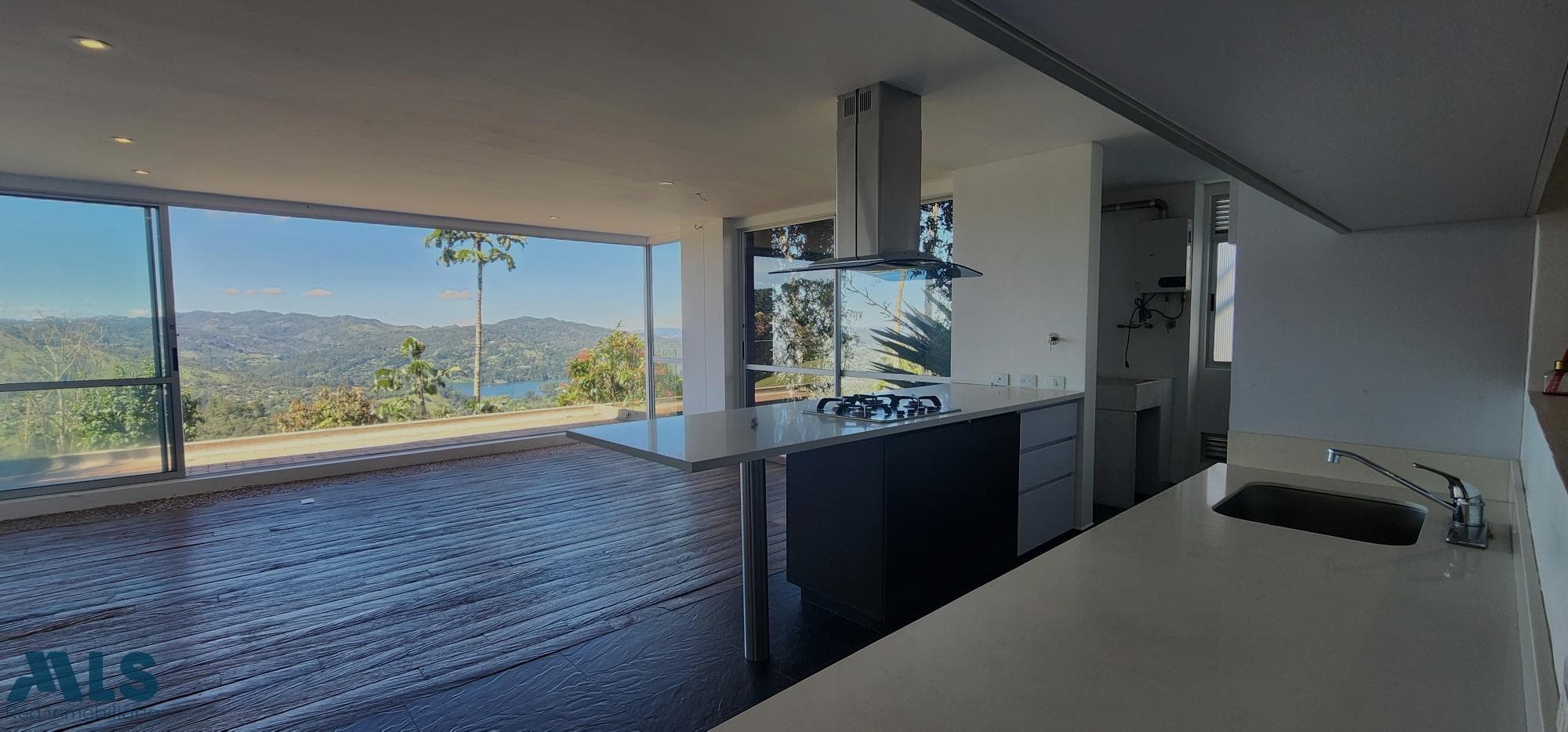 Apartamento en venta en Sector Fizebad, Oriente Antioqueño, El Retiro — foto 1 de 23