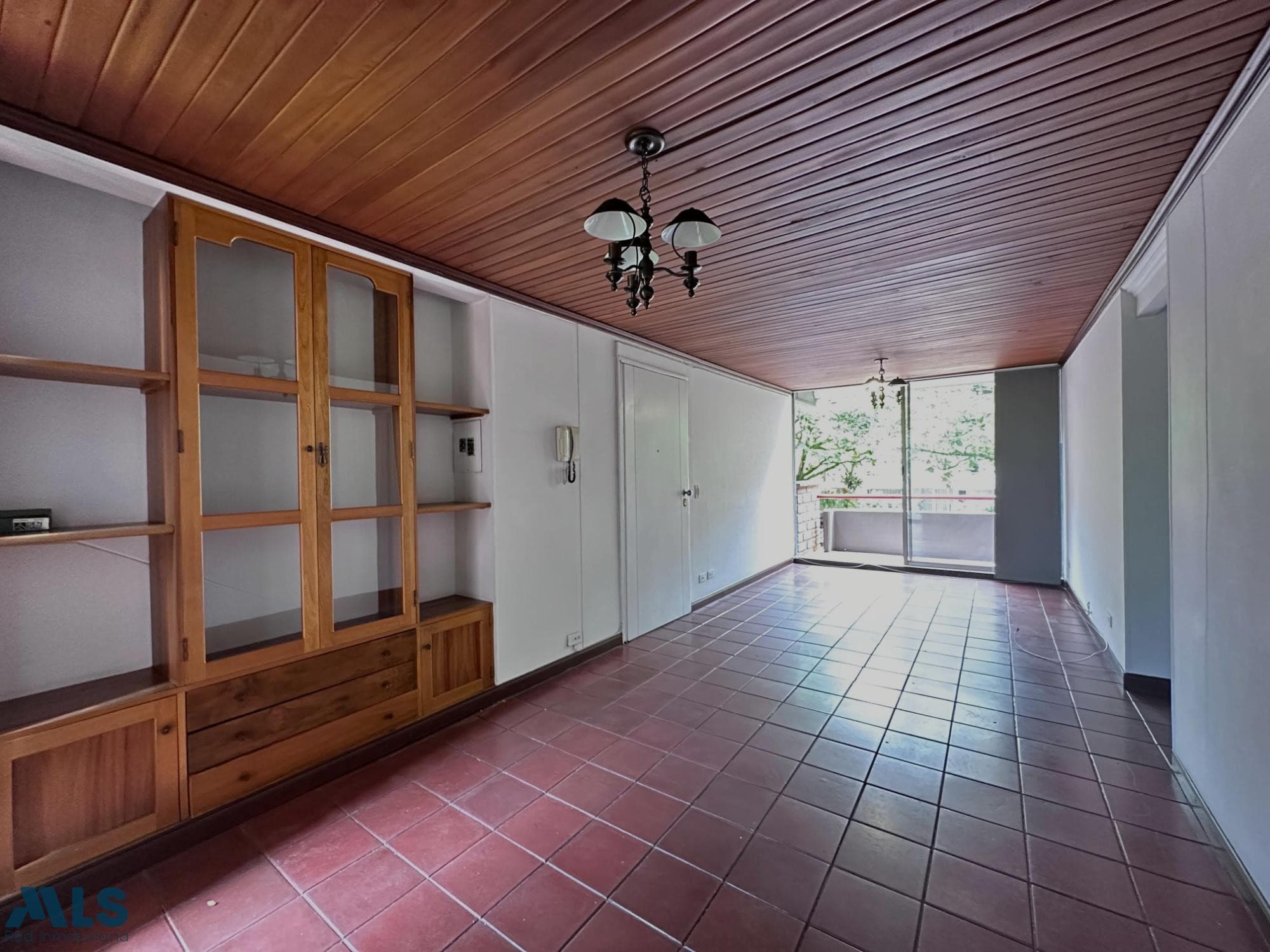 Apartamento en venta en San Diego, Poblado, Medellín — foto 1 de 33