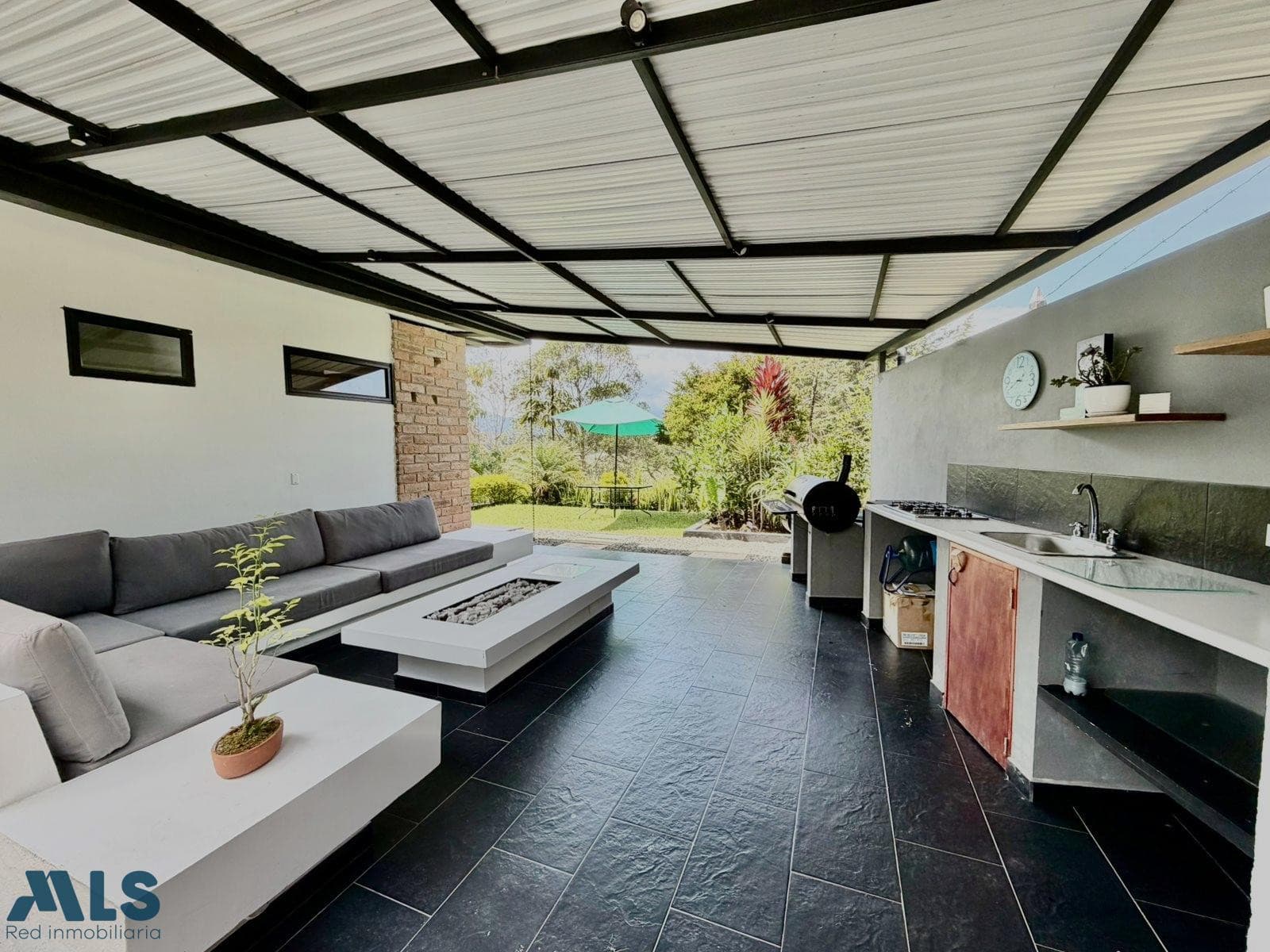 Casa en venta en V. Pantalio, Oriente Antioqueño, El Retiro — foto 1 de 28