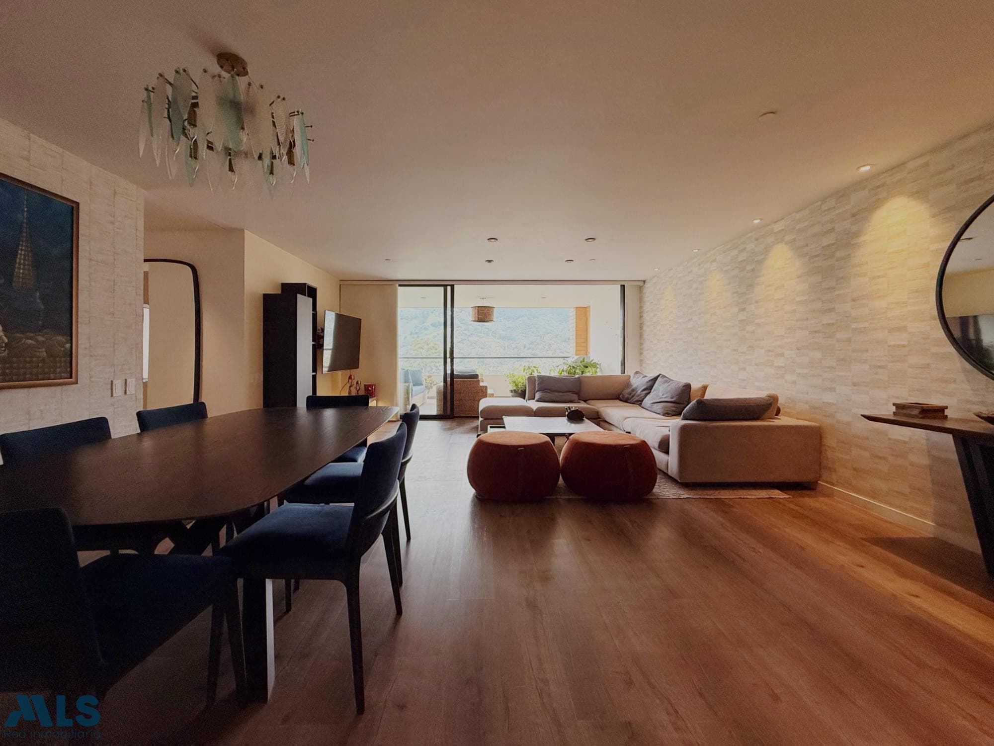 Apartamento en venta en Loma De Las Brujas, Aburra Sur, Envigado — foto 1 de 28