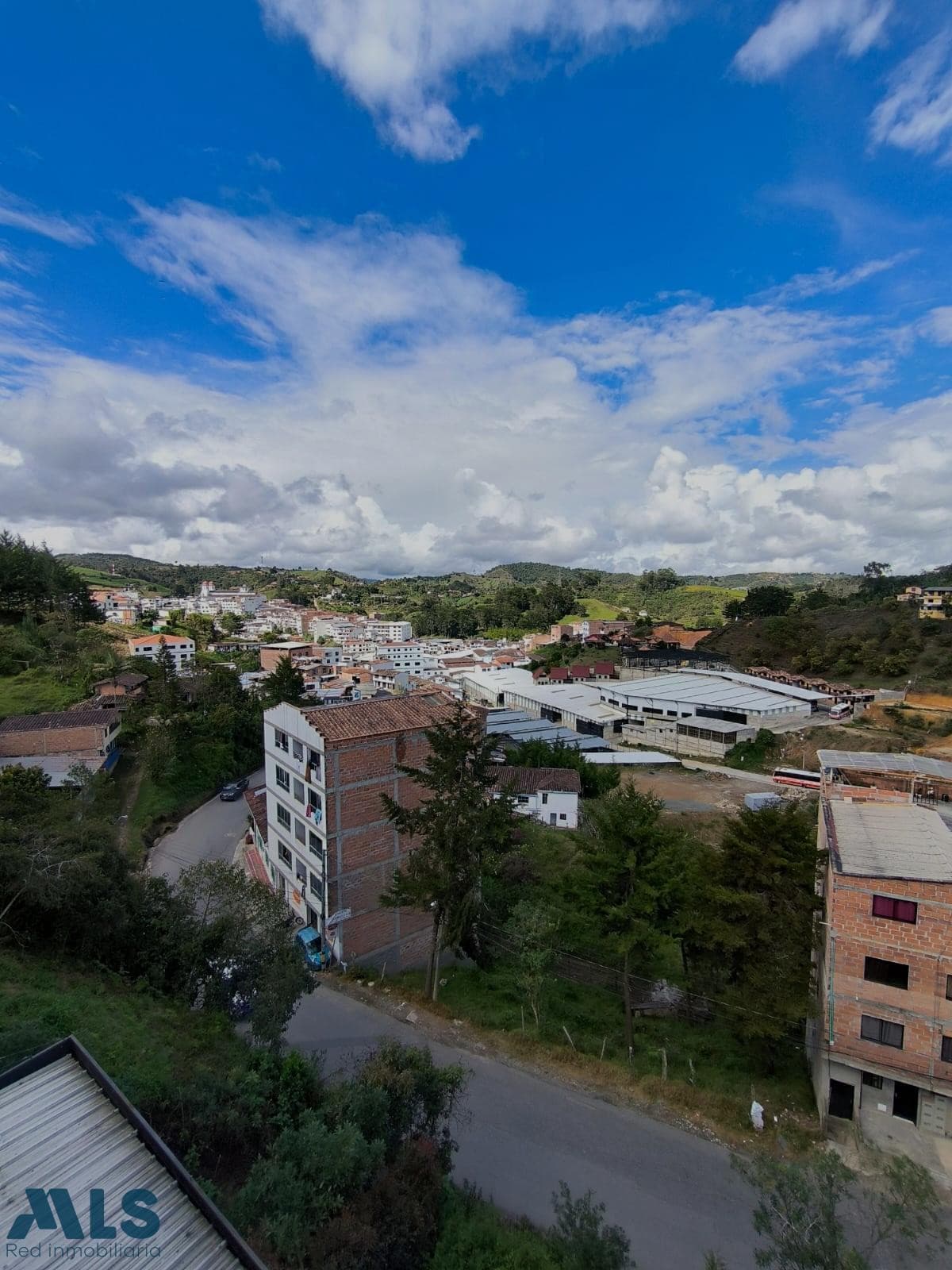 Casa en venta en Urbano, Oriente Antioqueño, San Vicente — foto 1 de 22