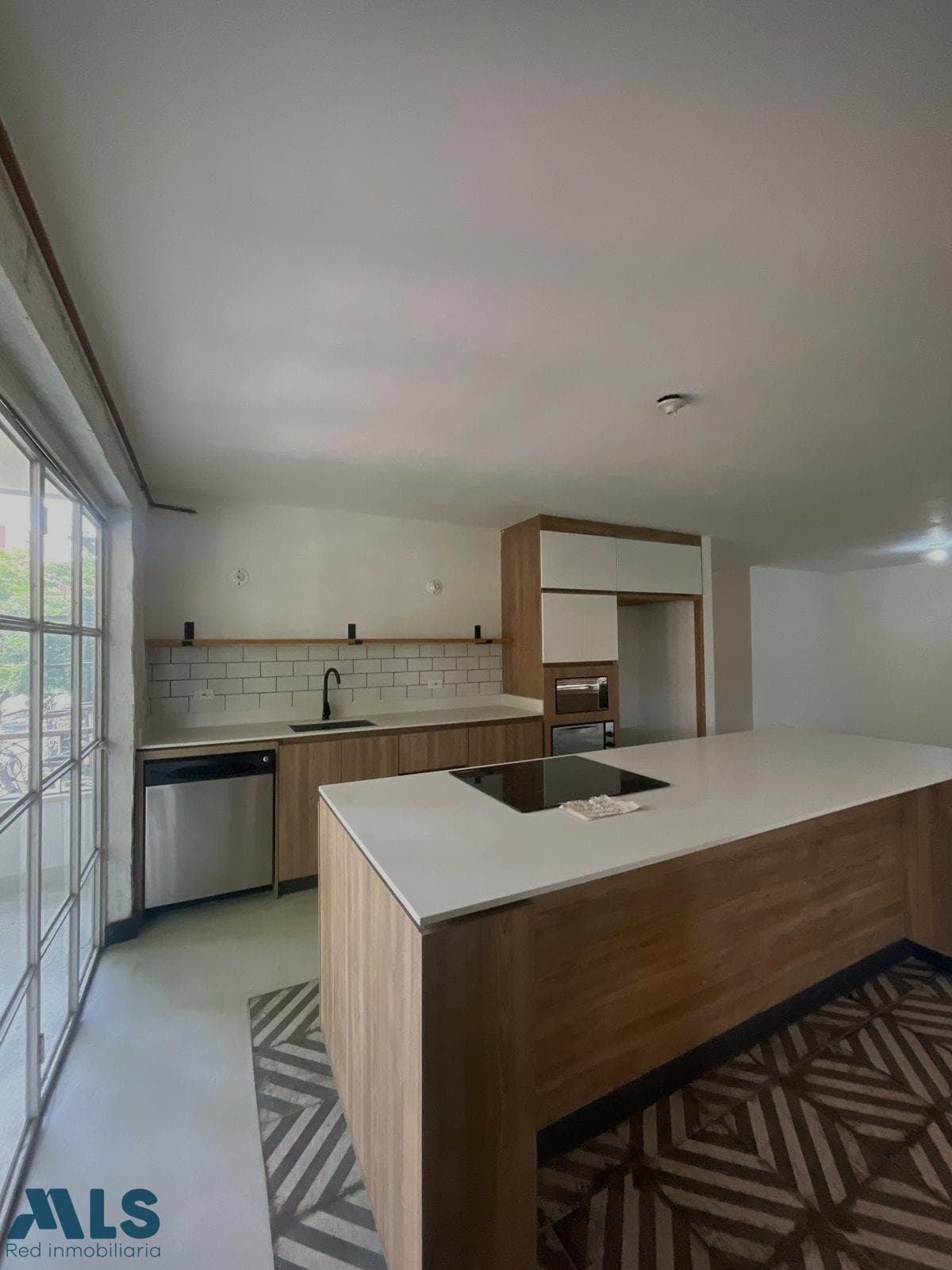 Apartamento en venta en Laureles, Medellín — foto 1 de 18