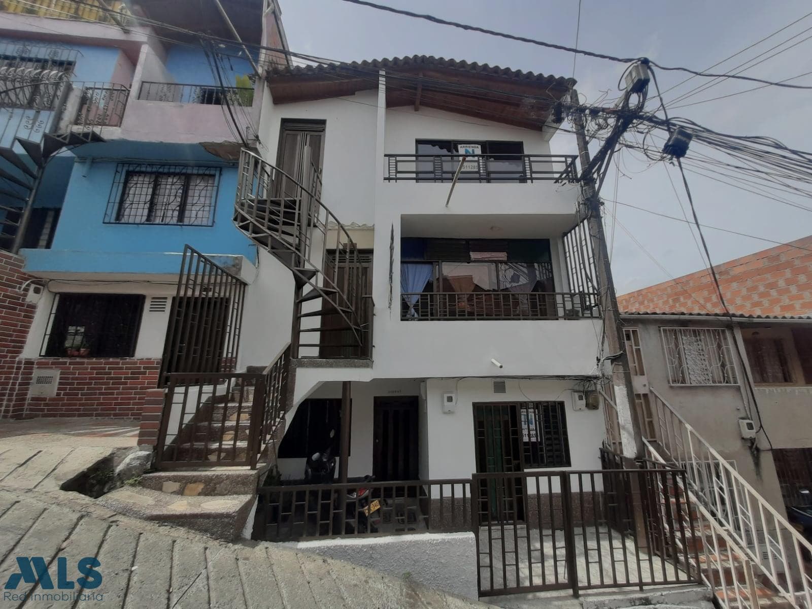 Apartamento en venta en Sucre, Centro, Medellín — foto 1 de 18