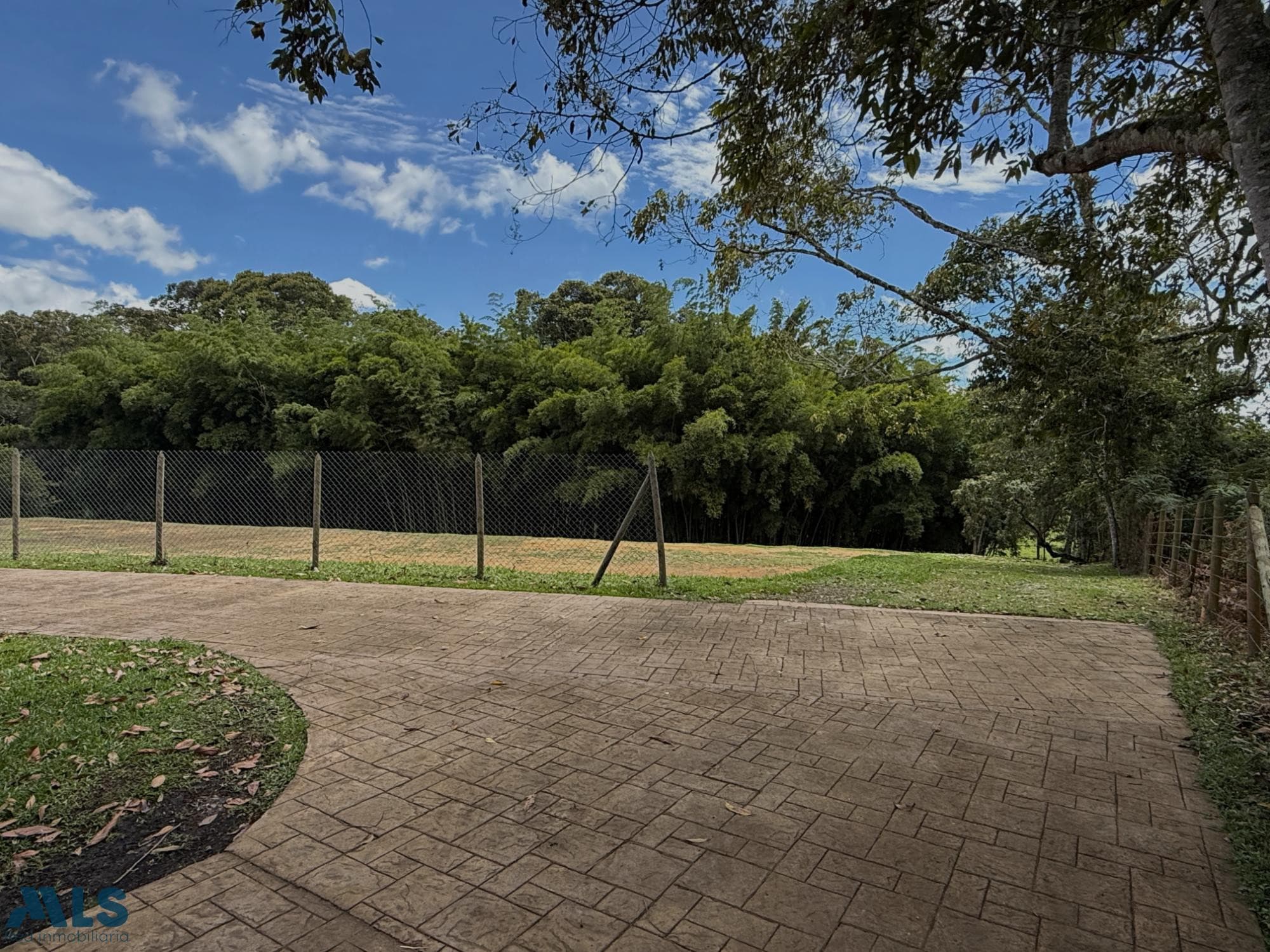 Lote Residencial en venta en V. Vilachuaga, Oriente Antioqueño, Rionegro — foto 1 de 12