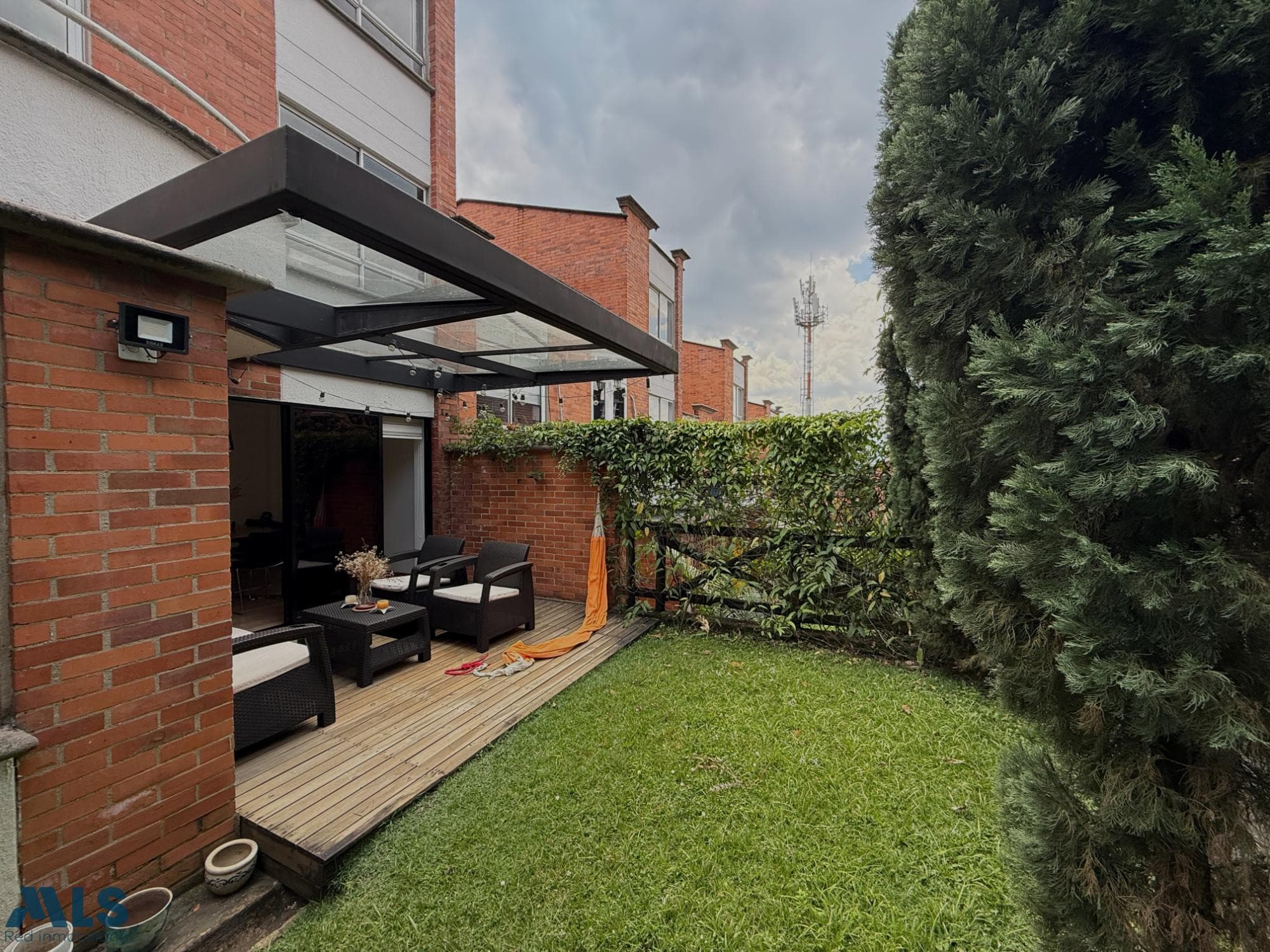Casa en venta en Alto De Misael, Aburra Sur, Envigado — foto 1 de 19