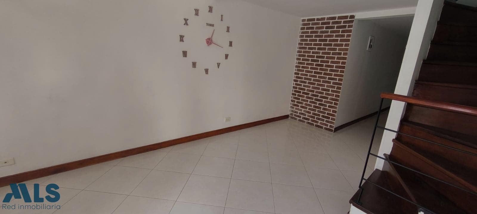 Casa en venta en Loma Del Indio, Poblado, Medellín — foto 1 de 14