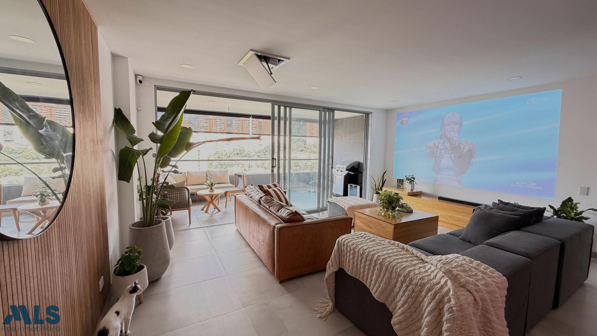 Apartamento en venta en Loma De Las Brujas, Aburra Sur, Envigado — foto 1 de 15