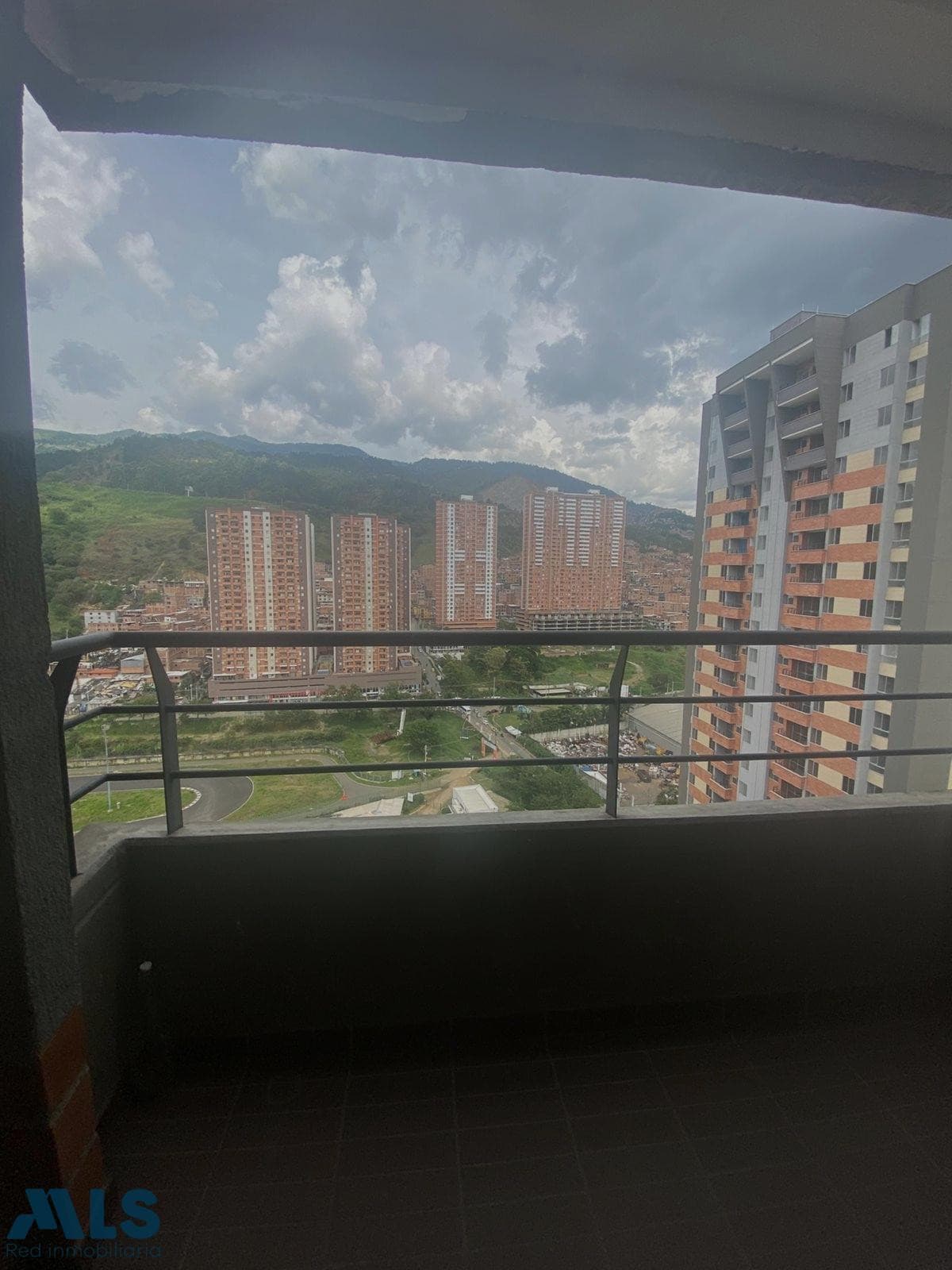 Apartamento en venta en Madera, Norte, Bello — foto 1 de 16
