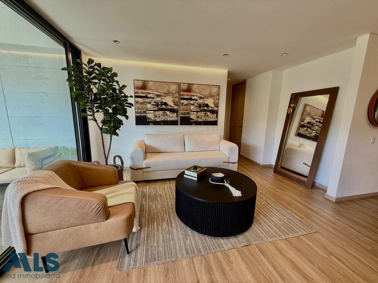 Apartamento en venta en V. Sajonia, Oriente Antioqueño, Rionegro — foto 1 de 14