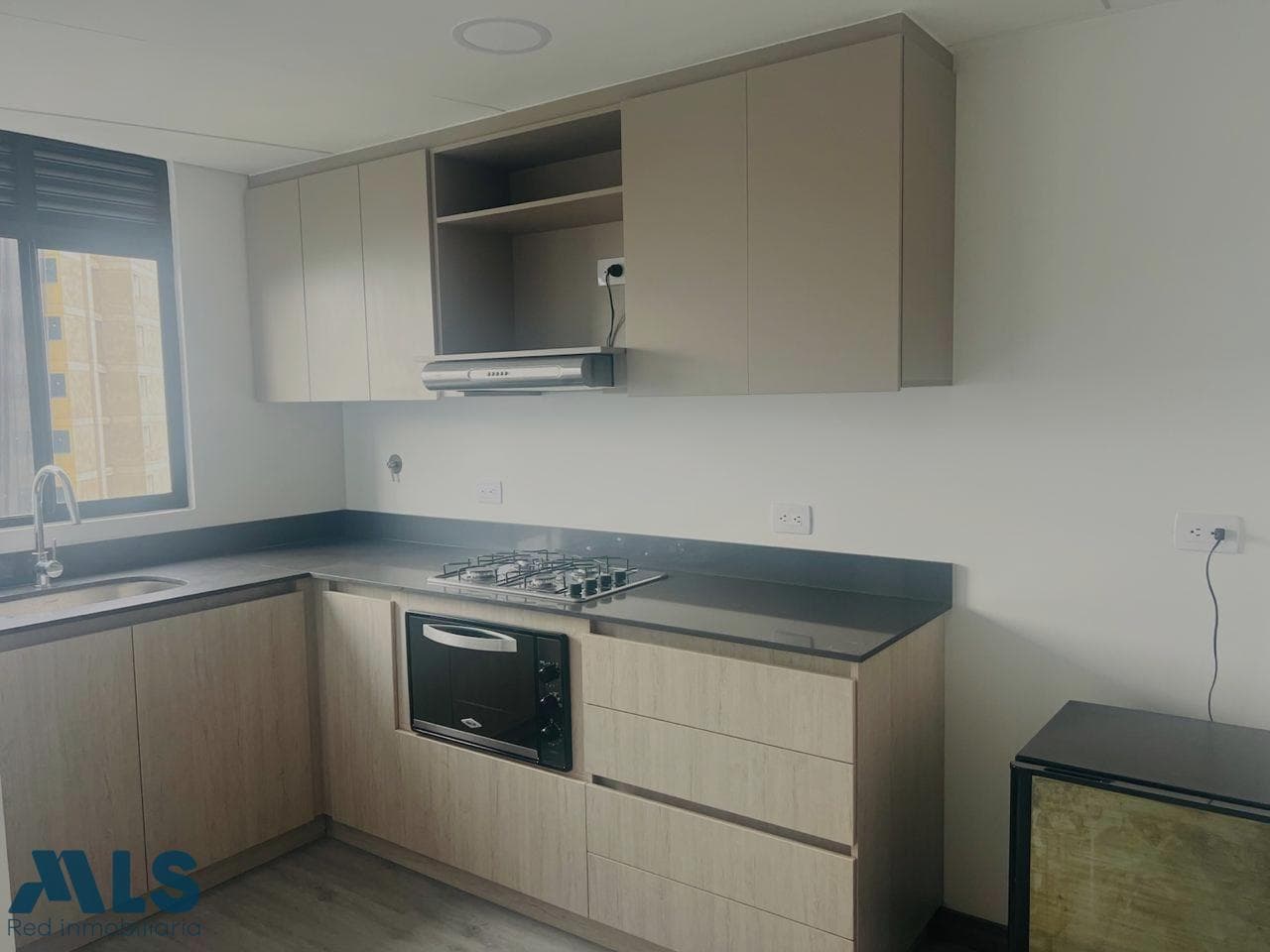 Apartamento en venta en Las Palmas, Poblado, Medellín — foto 1 de 23