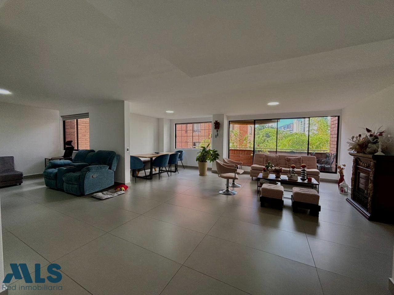 Apartamento en venta en Oviedo, Poblado, Medellín — foto 1 de 14