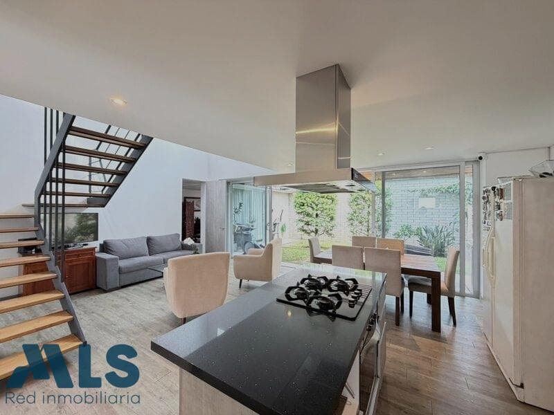 Casa en venta en V. Barro Blanco, Oriente Antioqueño, Rionegro — foto 1 de 16