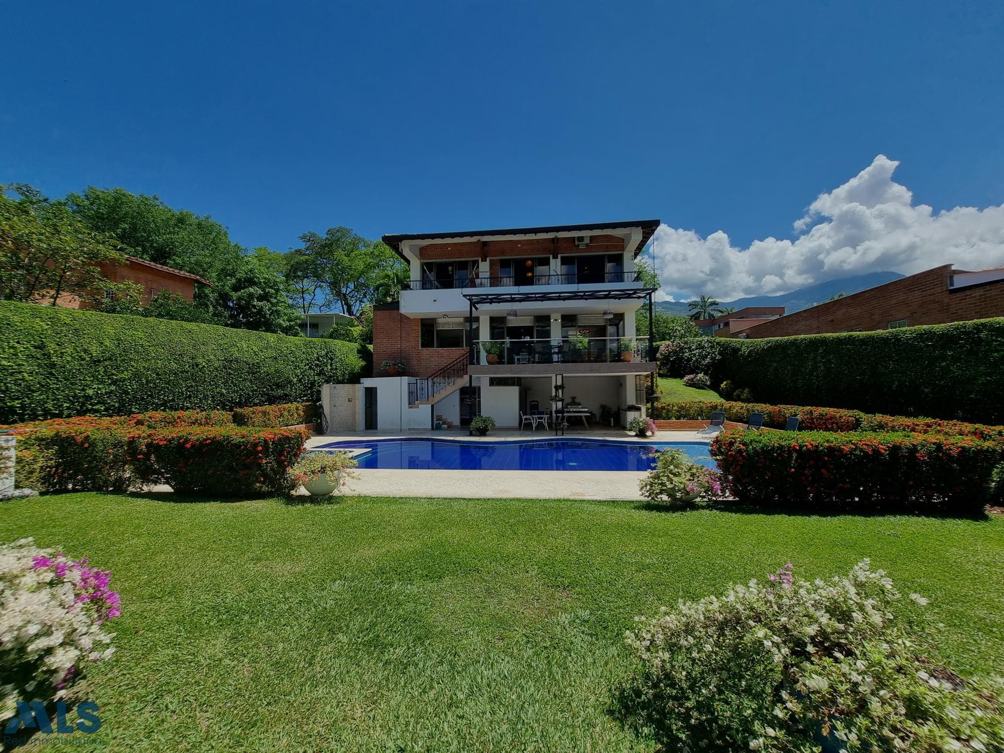 Finca Recreativa en venta en Urbano, Occidente Antioqueño, San Jerónimo — foto 1 de 33