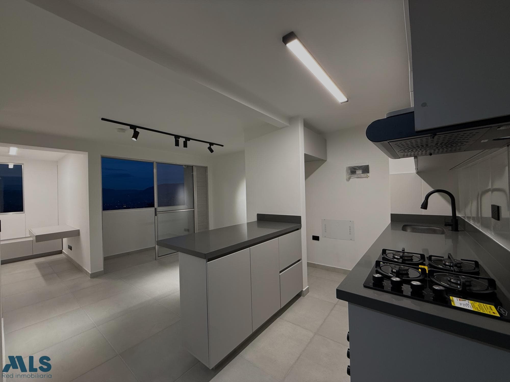 Apartamento en venta en Maria Auxiliadora, Aburra Sur, Sabaneta — foto 1 de 17