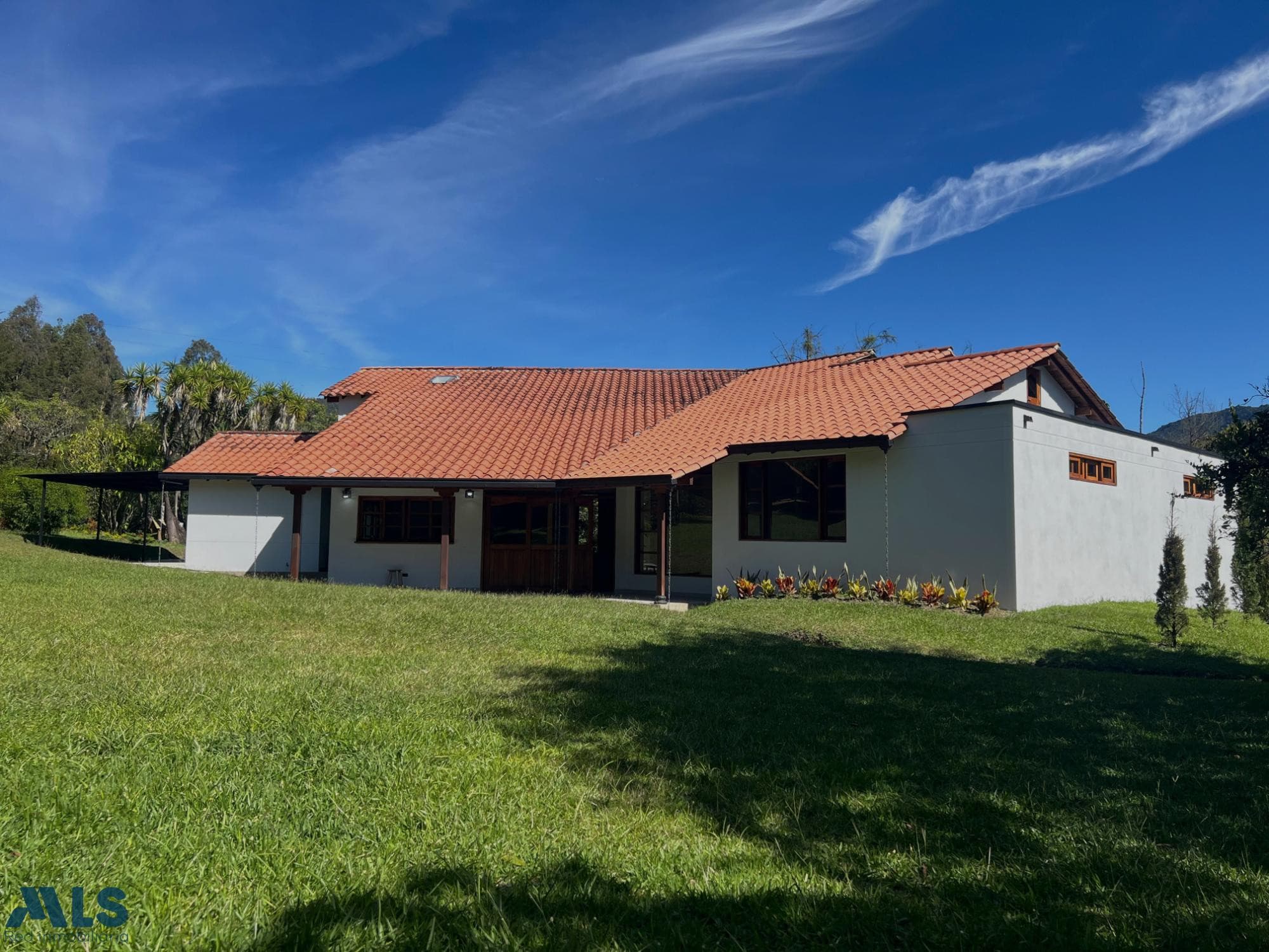 Casa en venta en V. El Yarumo, Oriente Antioqueño, La Ceja — foto 1 de 8