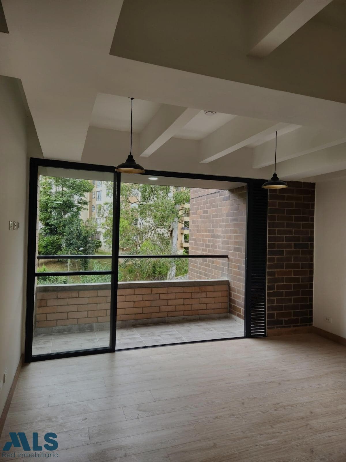 Apartamento en venta en Loma Del Indio, Poblado, Medellín — foto 1 de 9