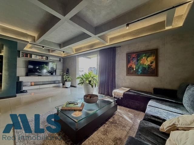 Apartamento en venta en Castropol, Poblado, Medellín — foto 1 de 19