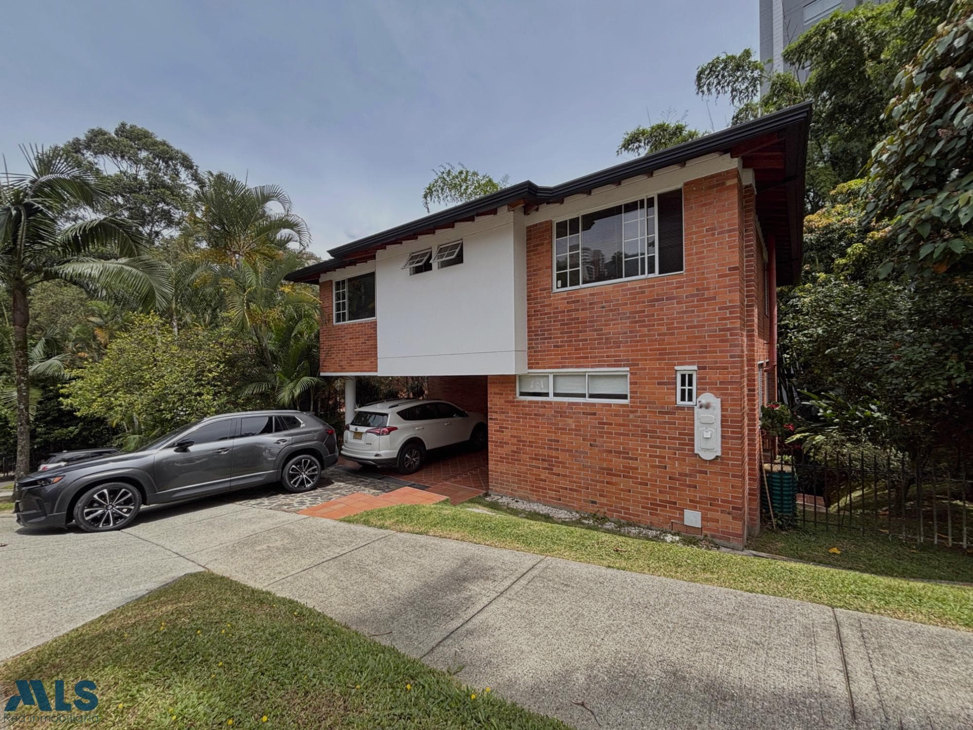 Casa en venta en Loma De Benedictinos, Aburra Sur, Envigado — foto 1 de 24