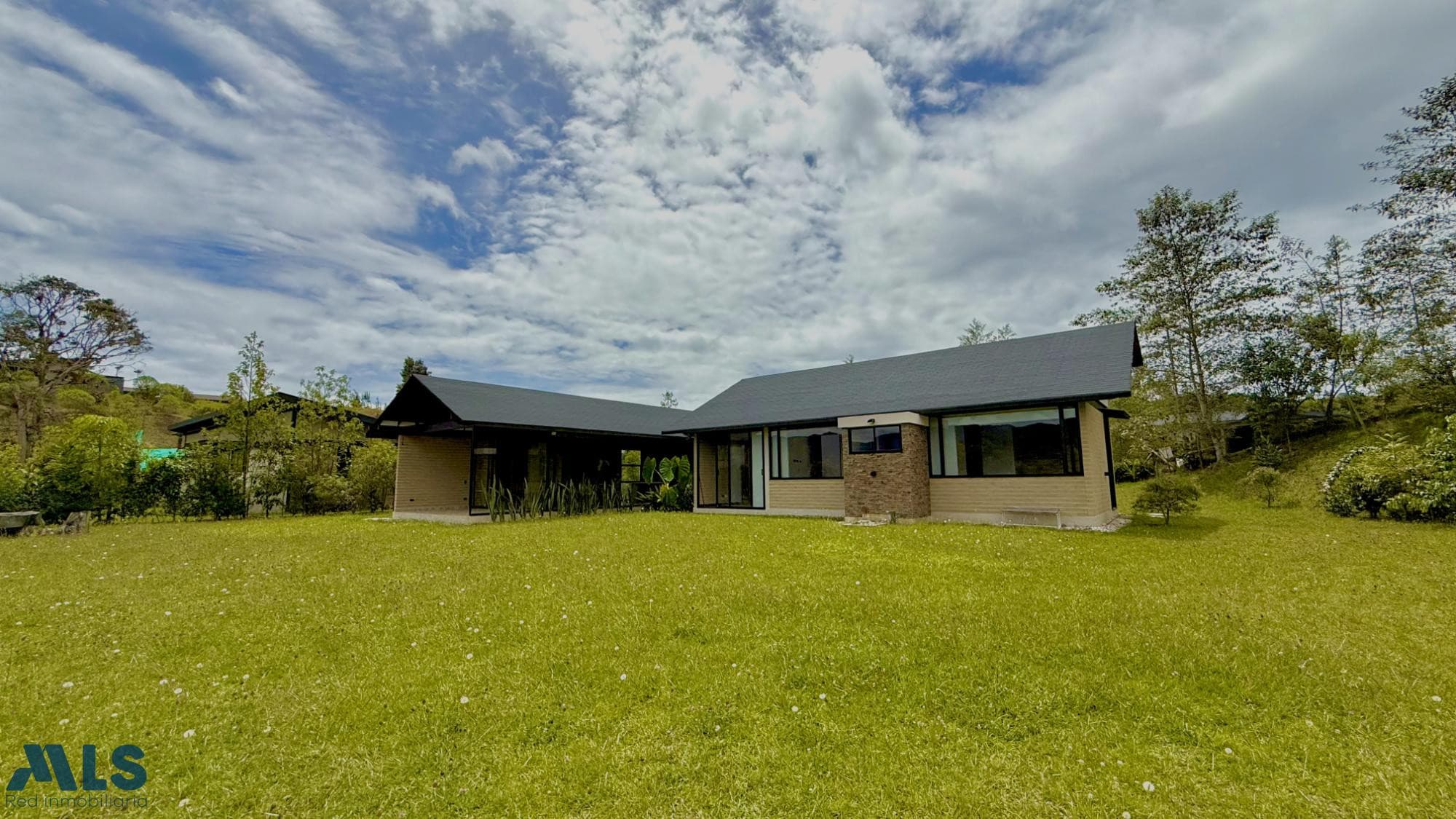 Casa en venta en Pantanillo, Oriente Antioqueño, El Retiro — foto 1 de 29