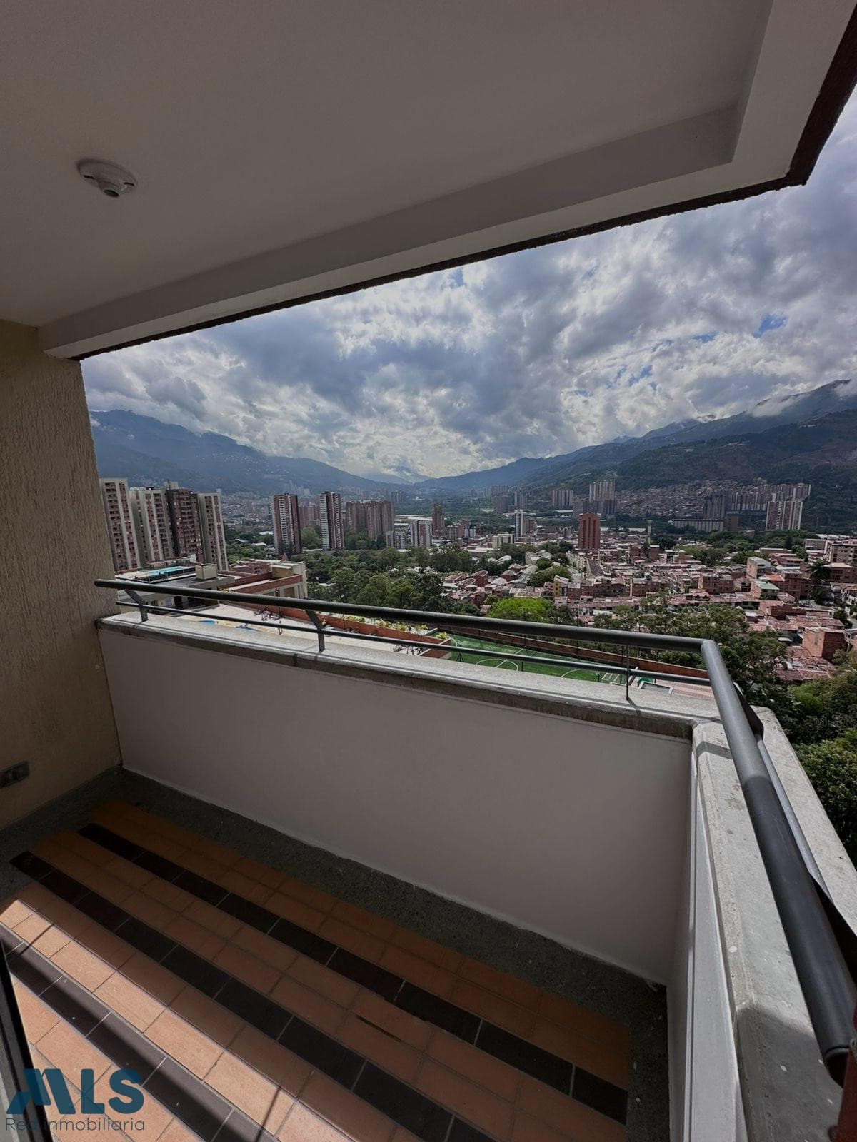 Apartamento en venta en Amazonía, Norte, Bello — foto 1 de 15