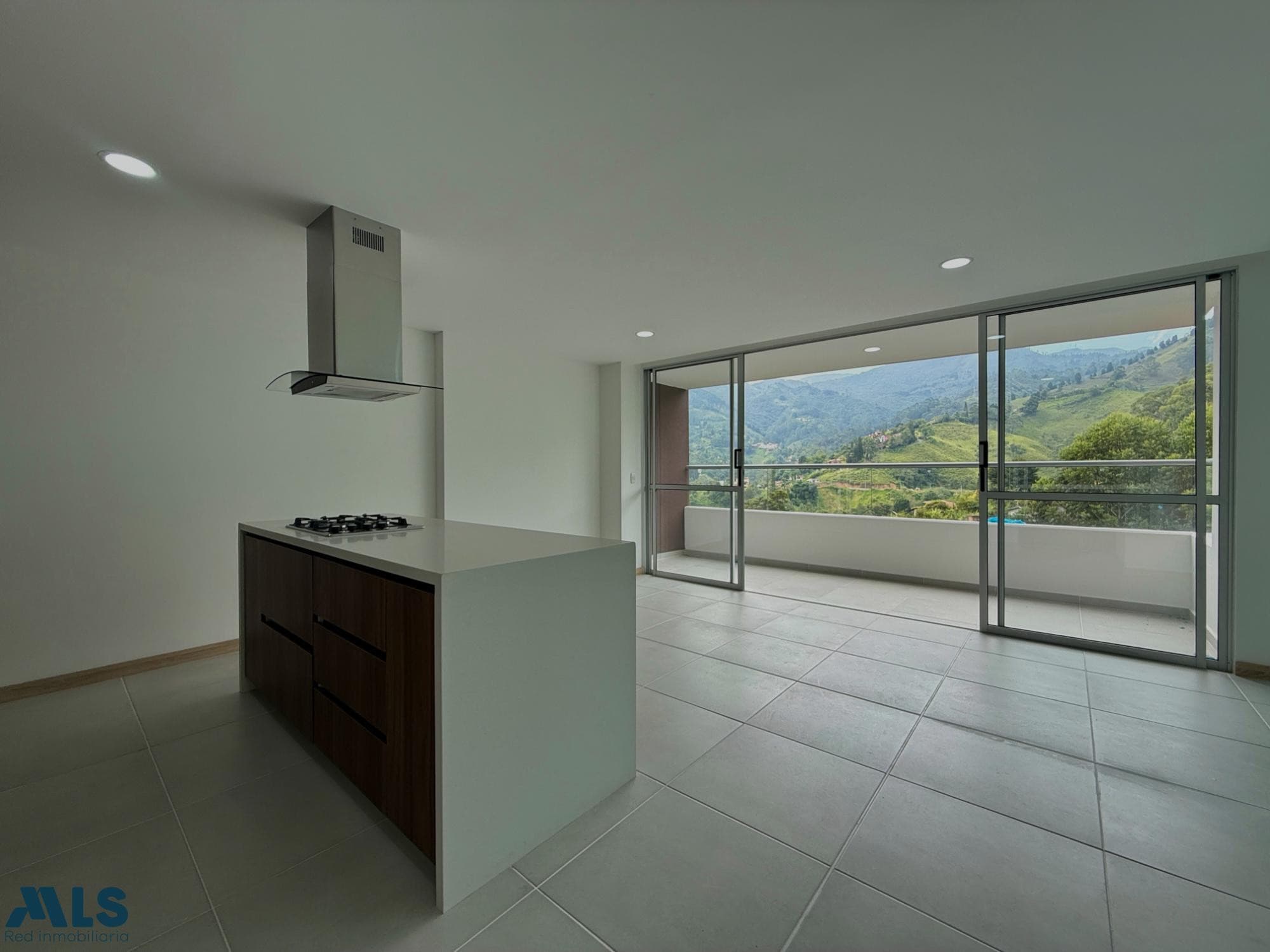 Apartamento en venta en Loma De San Jose, Aburra Sur, Sabaneta — foto 1 de 19