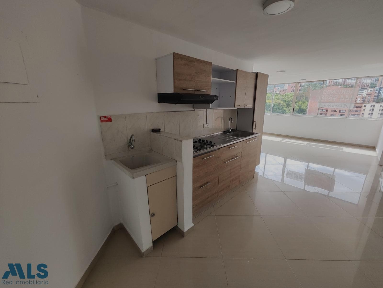 Apartamento en venta en La Castellana, Laureles, Medellín — foto 1 de 12