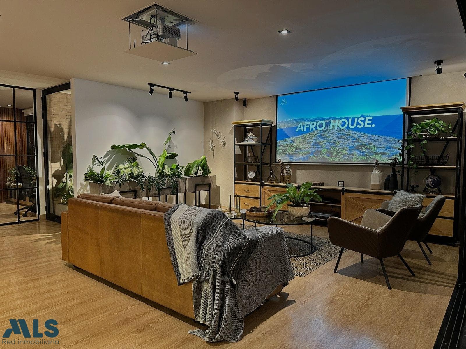 Apartamento en venta en Loma De Los Parra, Poblado, Medellín — foto 1 de 27