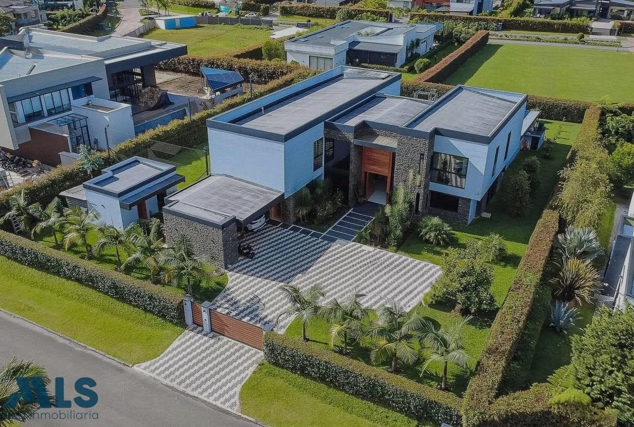 Casa en venta en V. Cabeceras, Oriente Antioqueño, Rionegro — foto 1 de 21
