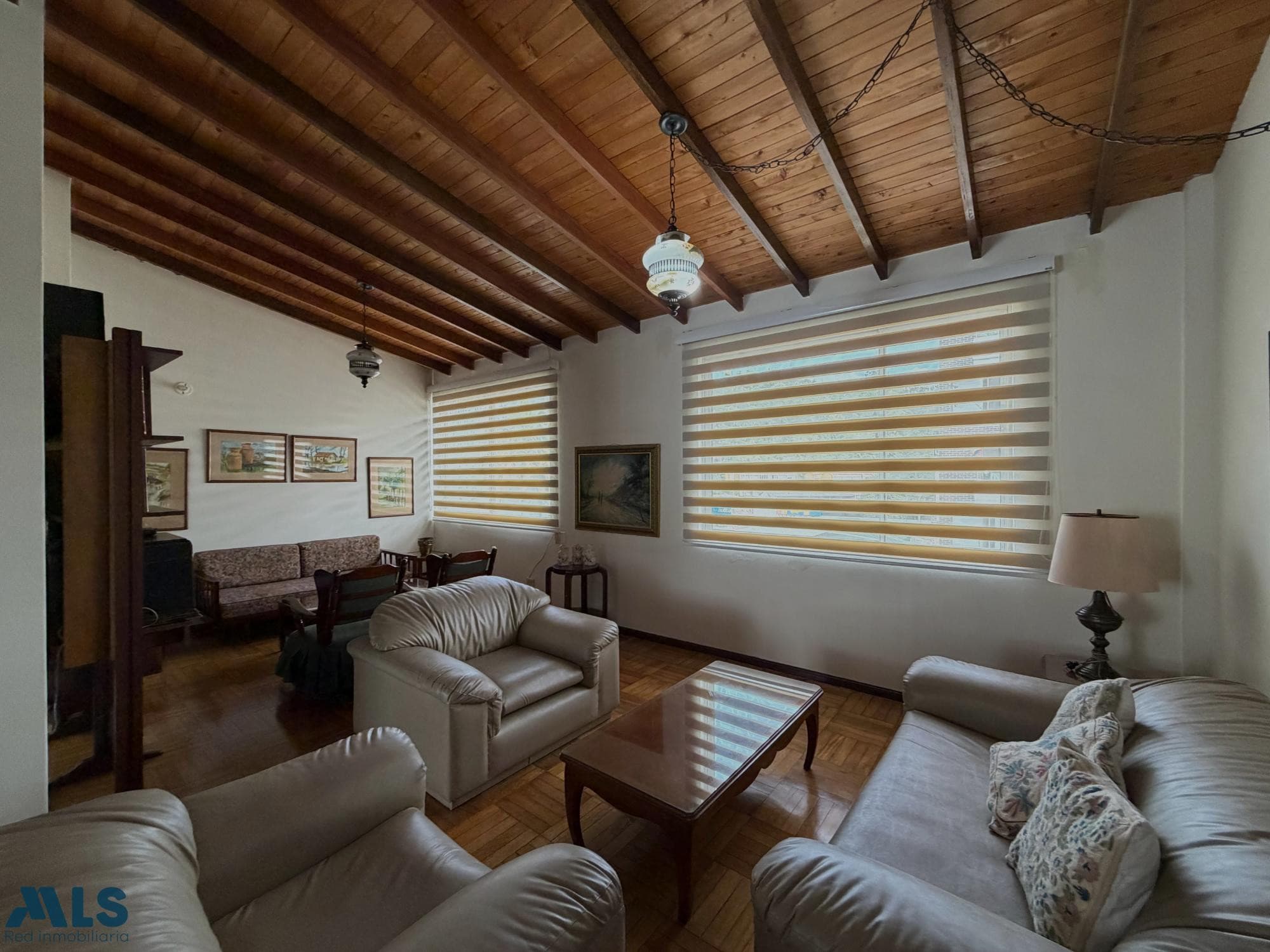 Apartamento en venta en Nuevos Conquistadores, Occidente, Medellín — foto 1 de 15
