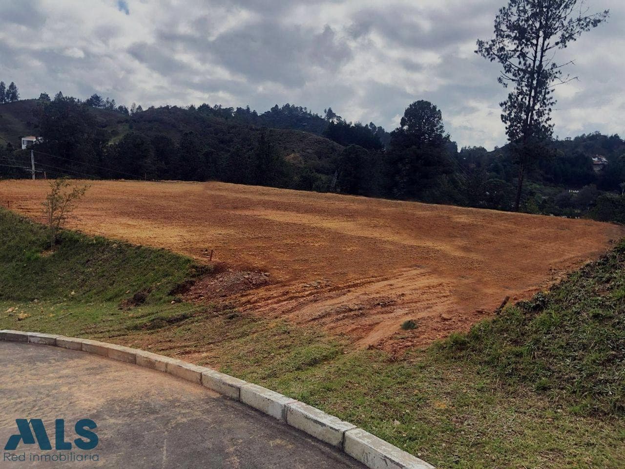 Lote Residencial en venta en Corredor La El Retiro, Oriente Antioqueño, La Ceja — foto 1 de 9
