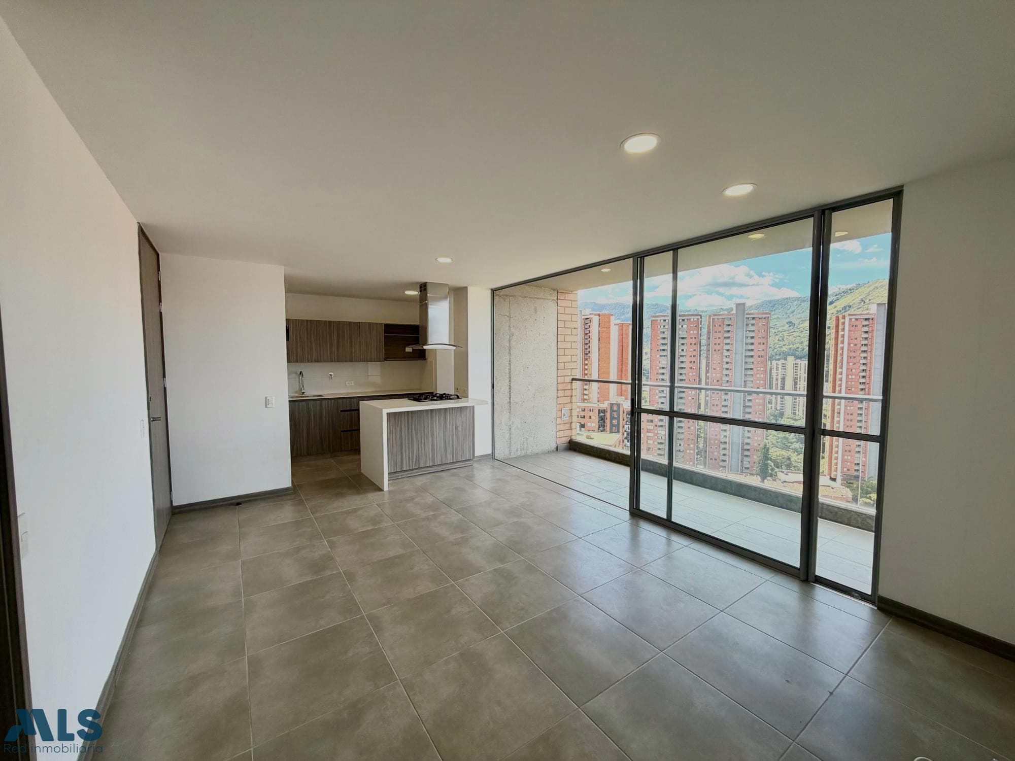 Apartamento en venta en Suramérica, Aburra Sur, Itagüí — foto 1 de 19