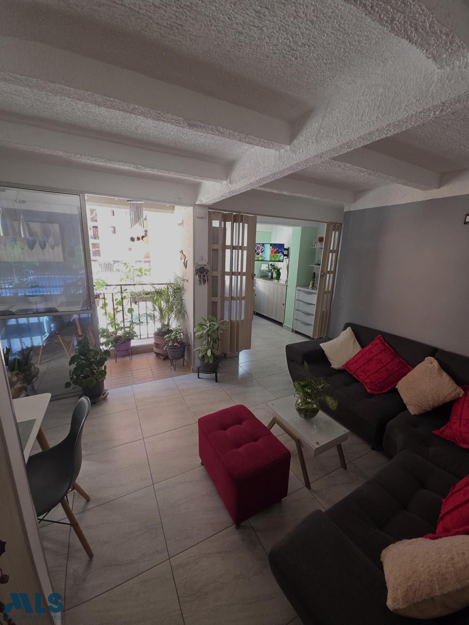 Apartamento en venta en El Carmelo, Aburra Sur, Sabaneta — foto 1 de 11
